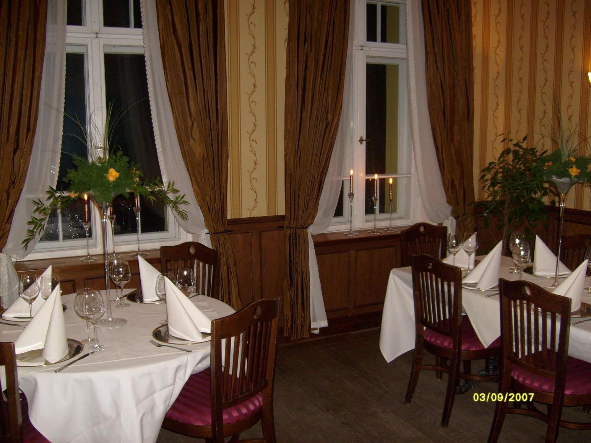 Pensjonat - Restauracja Zolty Domek Щецинек Экстерьер фото