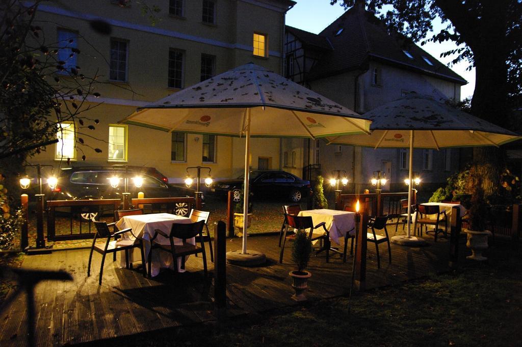 Pensjonat - Restauracja Zolty Domek Щецинек Экстерьер фото
